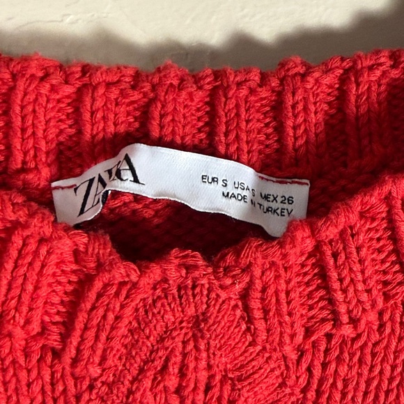 Zara red cropped sweater tank size small - Picture 2 of 5